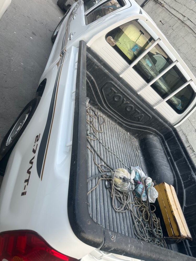 Toyota Hilux 2010 Automatic  - 3