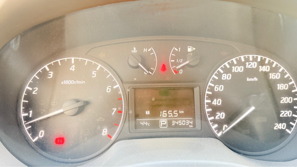Nissan Sentra - 4