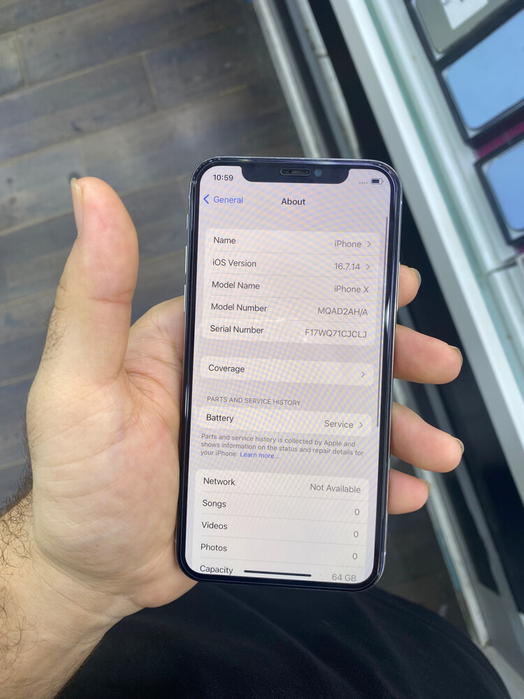 iPhone X good condition - 4