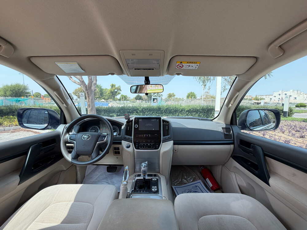 Toyota Land Cruiser GXR - 14