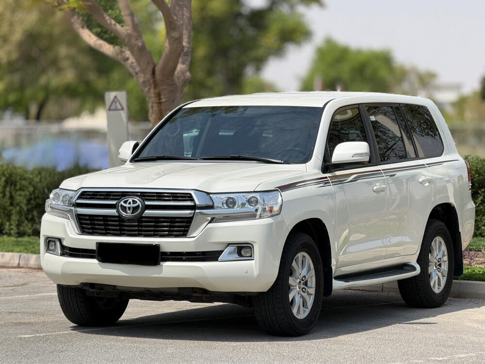 Toyota Land Cruiser GXR - 1