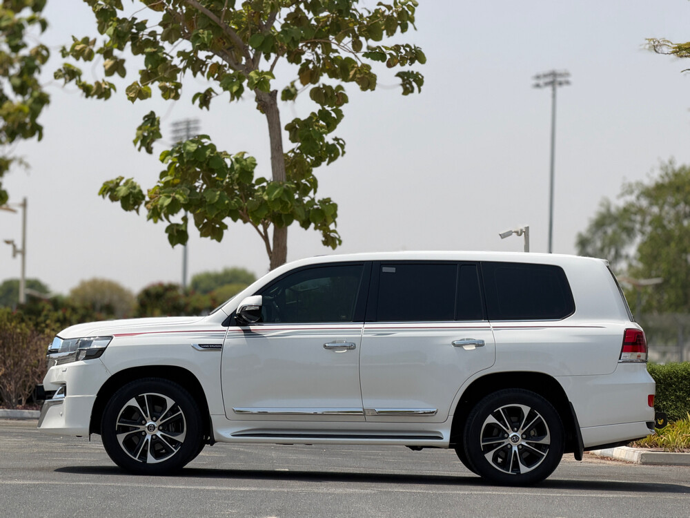 Toyota Land Cruiser GXR Grand  - 7