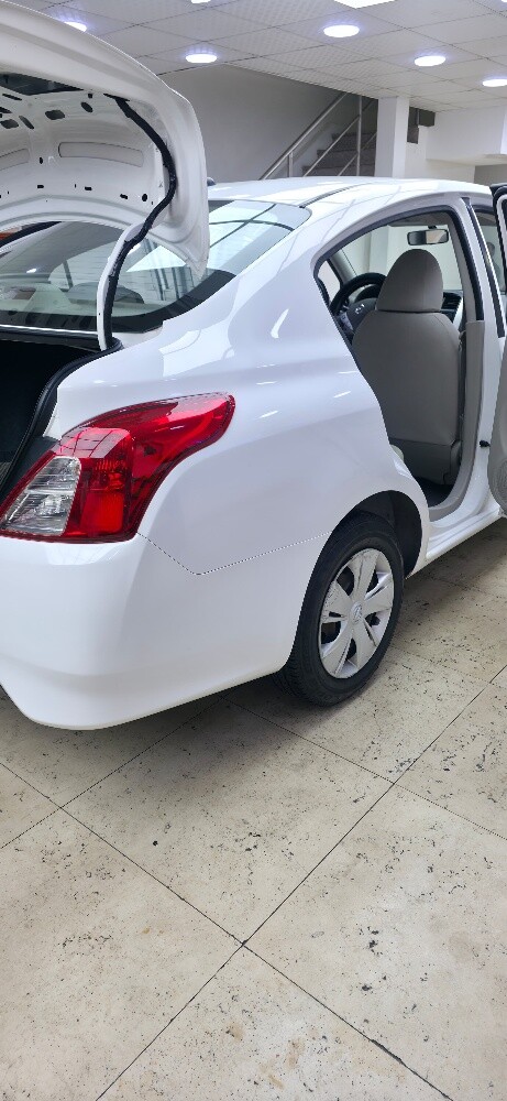 nissan sunny - 9