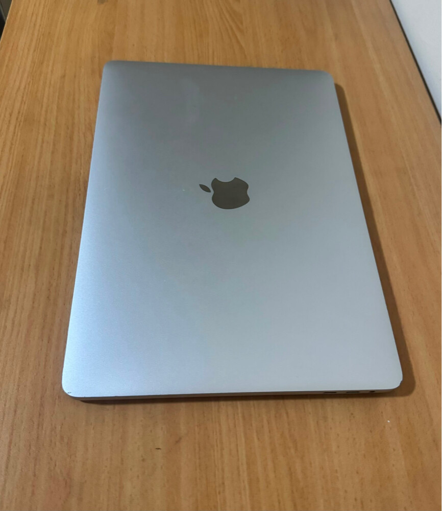 MacBook Pro 2020 Touch Bar USA - 3