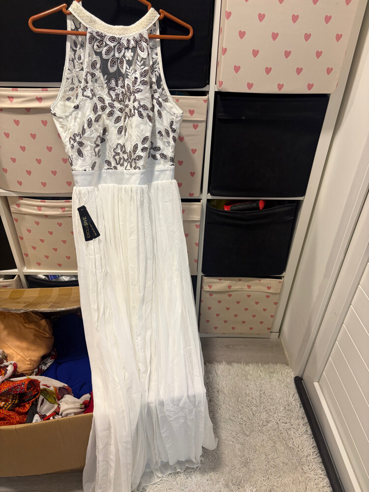 new dresses sold together  - 11