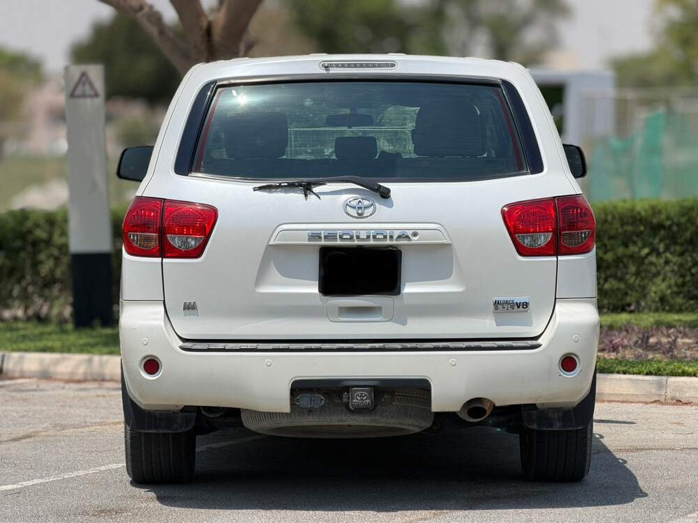 Toyota Sequoia  - 5
