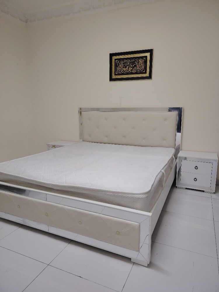 king size bed for sell - 1