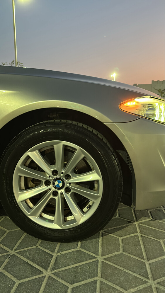 Bmw 523i 2012 low mileage  - 17
