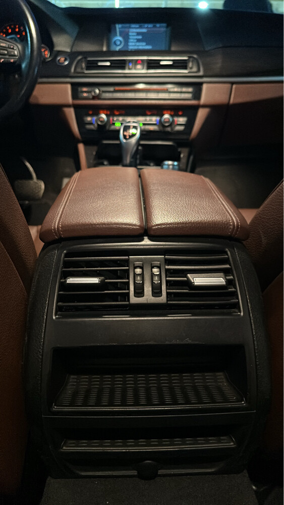 Bmw 523i 2012 low mileage  - 12