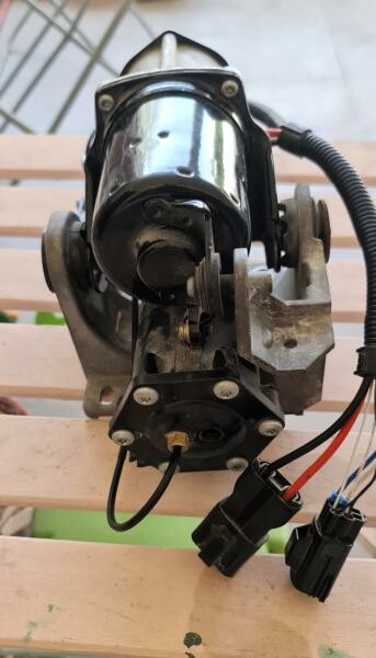 Land Rover Air Suspension Compresso - 2