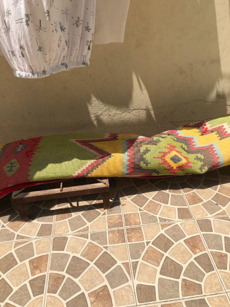 جلسة ارضية - 2