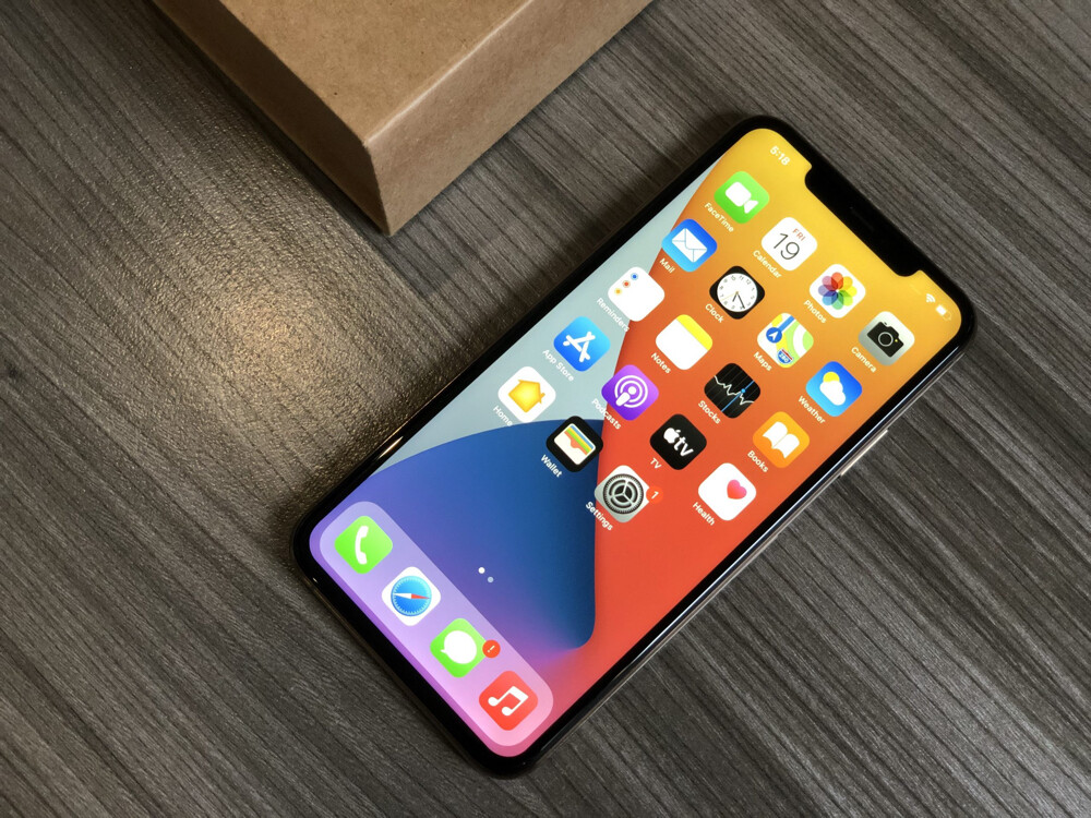 iPhone 11 Pro Max Gold 256GB USA - 3