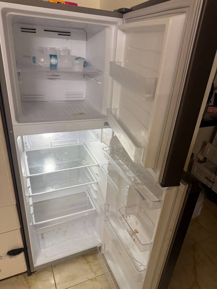 toshiba refrigerator  - 2