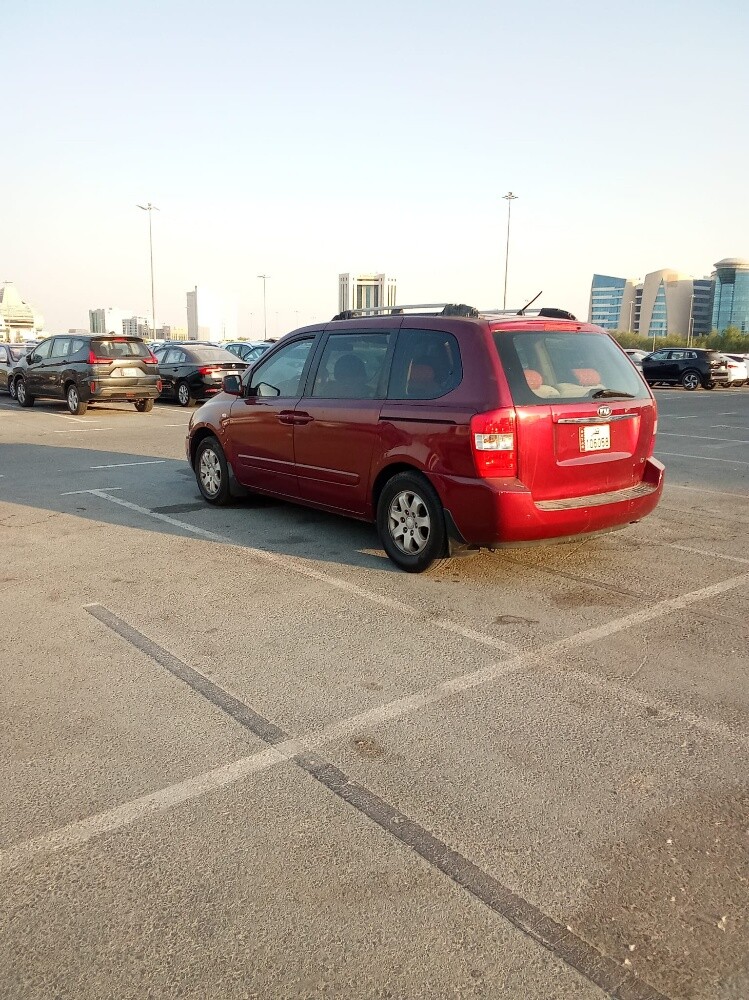 For sale: Kia Carnival 2008, new re - 3