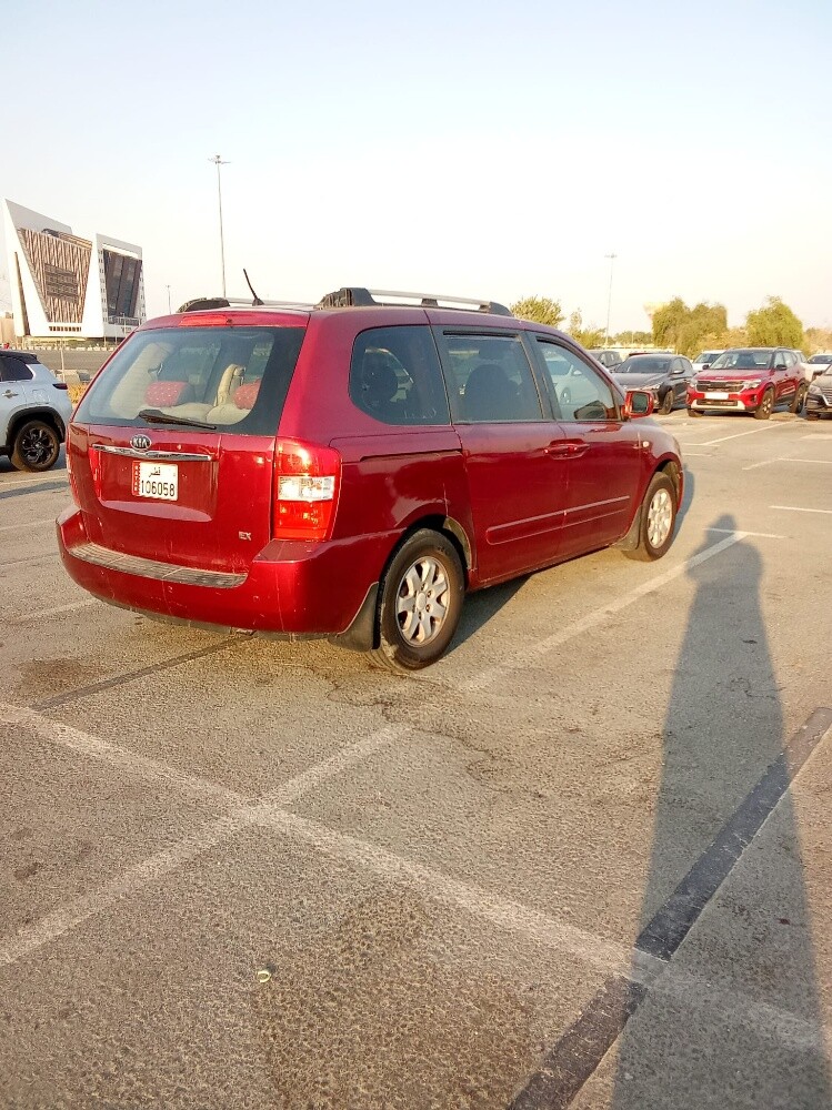 For sale: Kia Carnival 2008, new re - 1