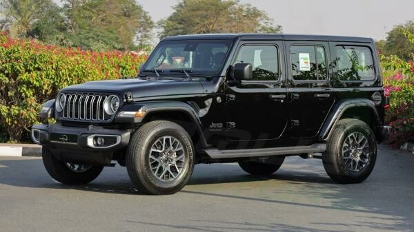 2026 Jeep Wrangler Unlimited Sahara - 3