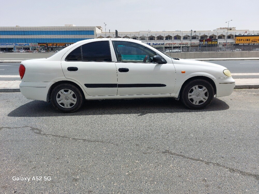 good condition con number 70639286 - 2
