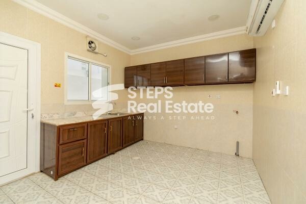 فيلا مجمع سكني بتمليك حر وإطلالات - 14