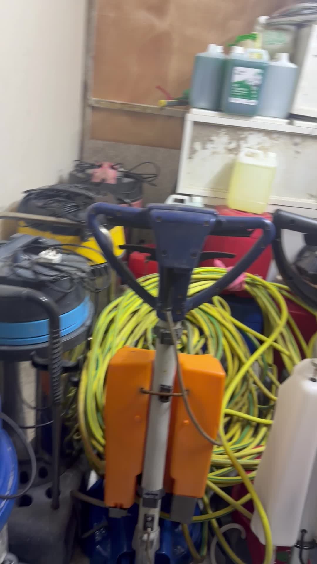 Villas-cleaning and polishing - 16