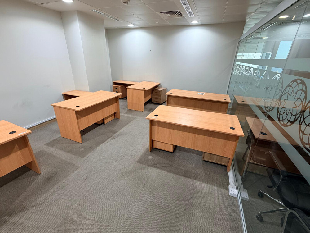 Used small table sale low 120/140 c - 10