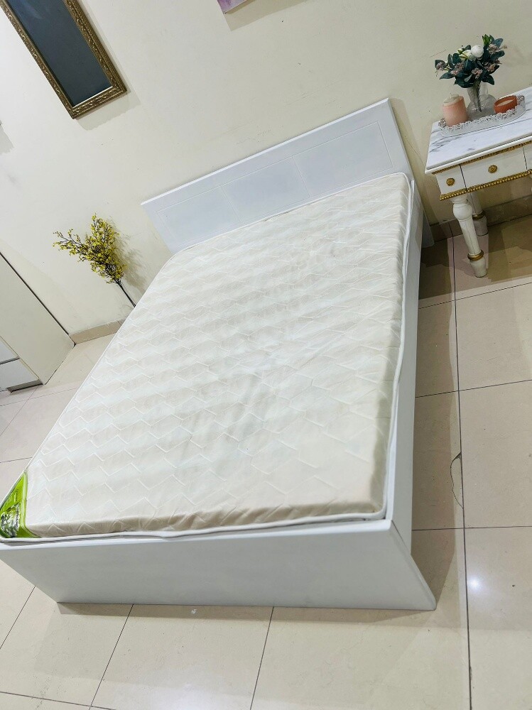 queen size bed for sale - 4