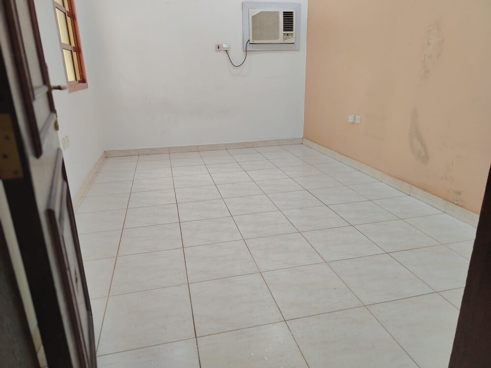 3bhk flat 4 family Mansoura Doha - 5