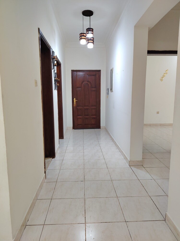 3bhk flat 4 family Mansoura Doha - 2