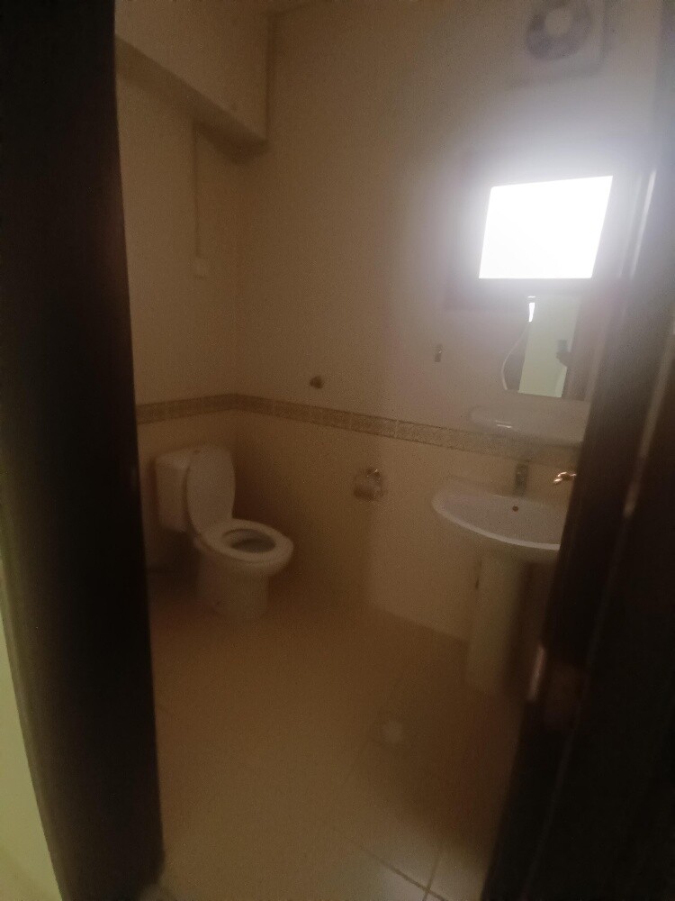 3bhk flat 4 family Mansoura Doha - 15