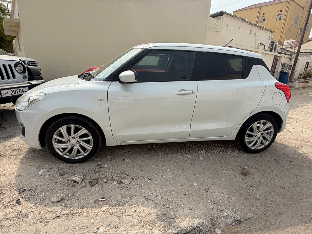 Suzuki swift 2022 - - 2