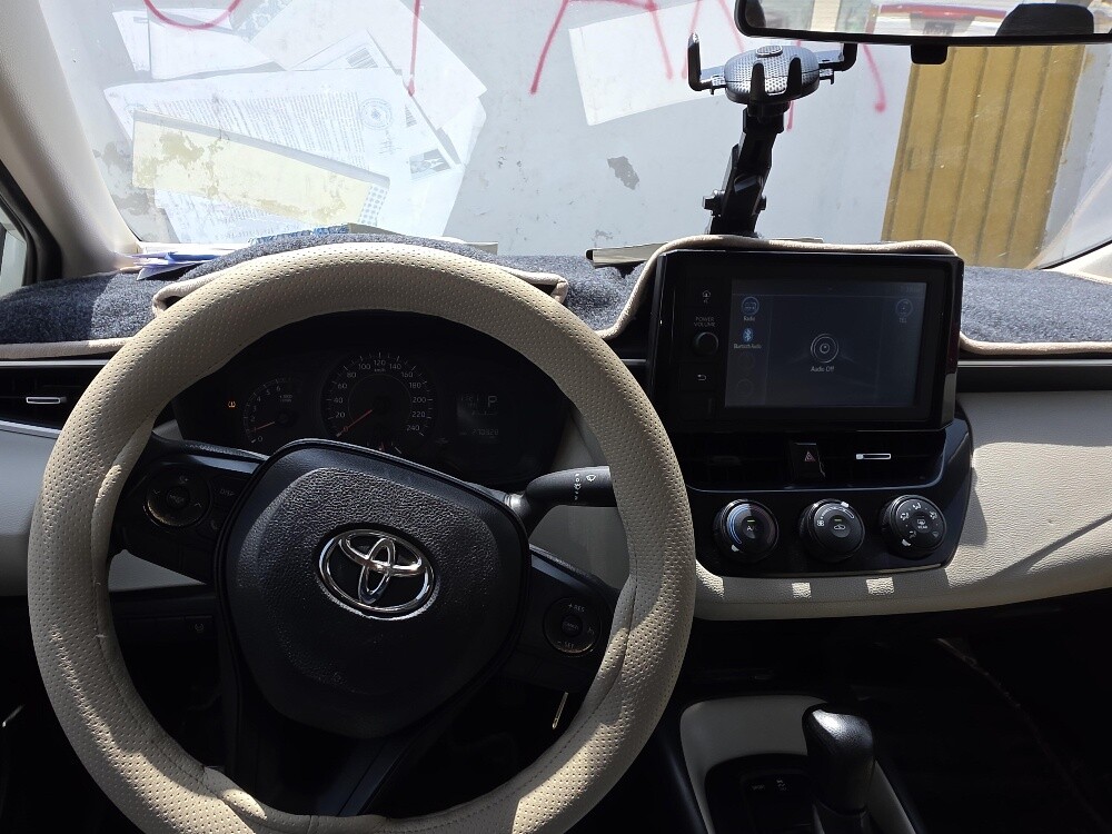 COROLLA 2022 MODEL IS GOOD CON: - 9