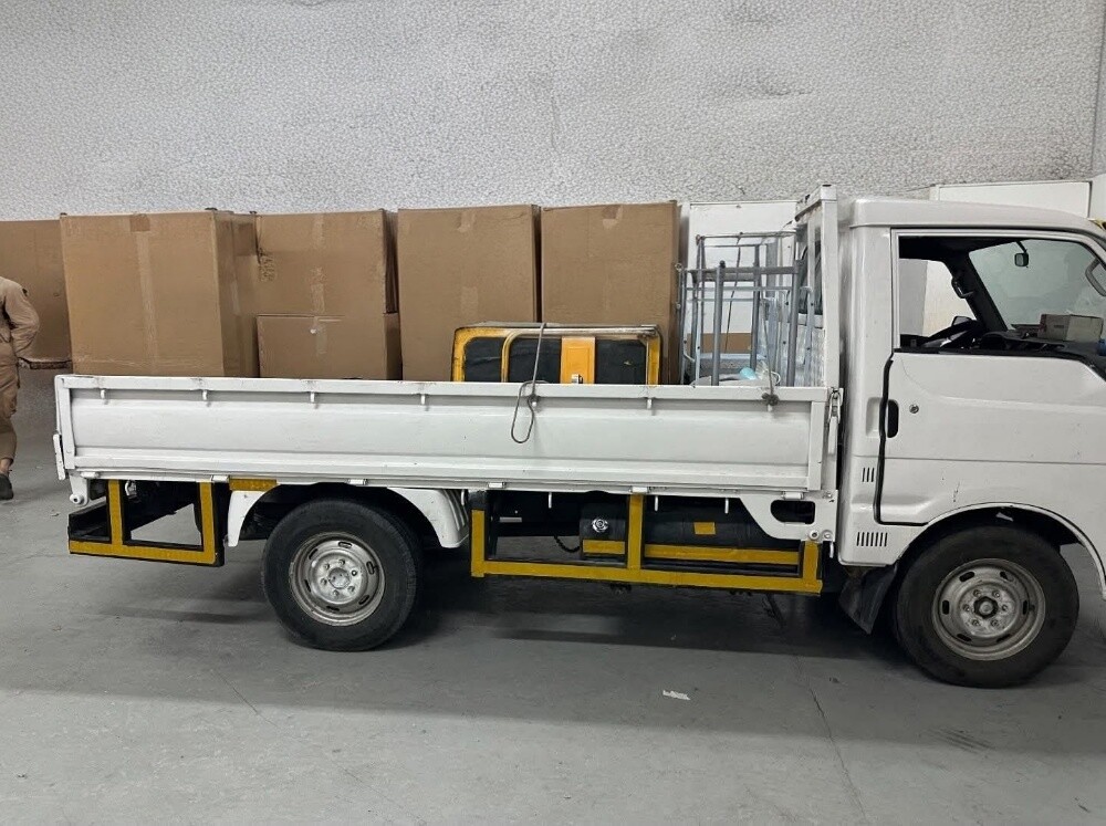 We do house and office relocation - 1