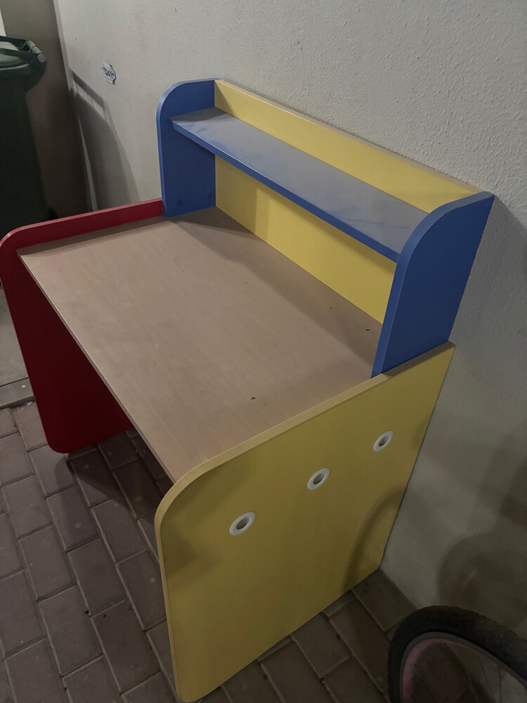 Study desk for children - 3