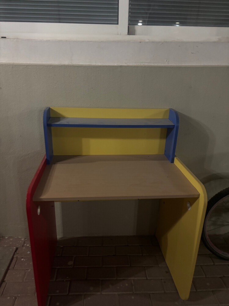 Study desk for children - 2