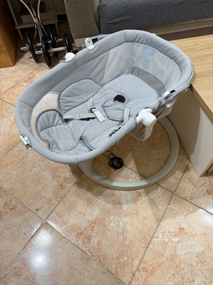 Baby moving Cradle and carseat - 4
