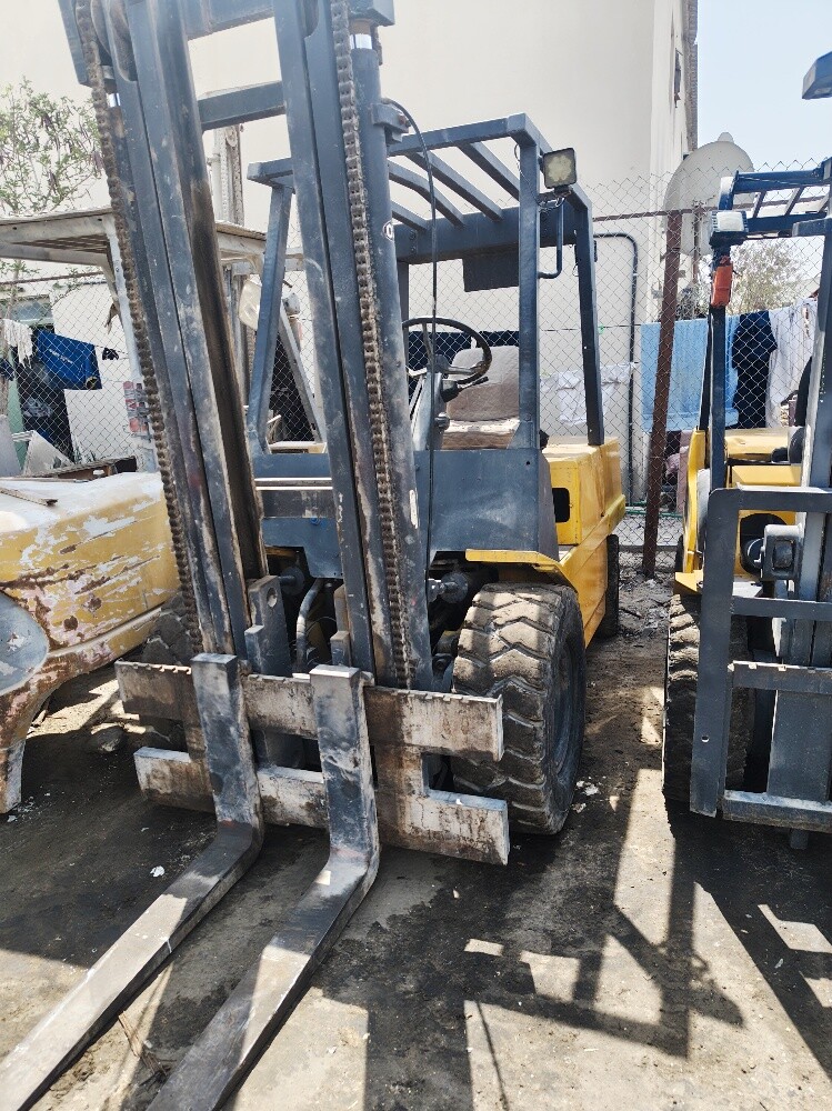 5TON FORKLIFT - 4