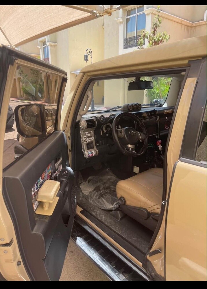 toyota fj cruiser - 8
