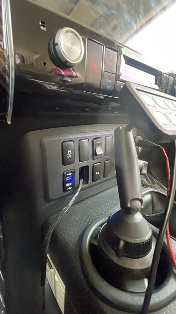 toyota fj cruiser - 11