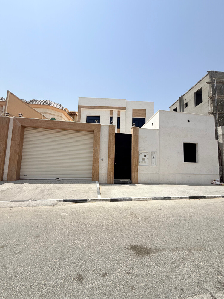 فيلا للبيع في المطار من المالك  - 1