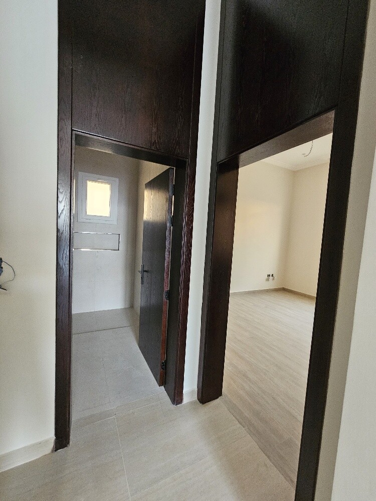 For sale: Brand new villa in Umm Ab - 12