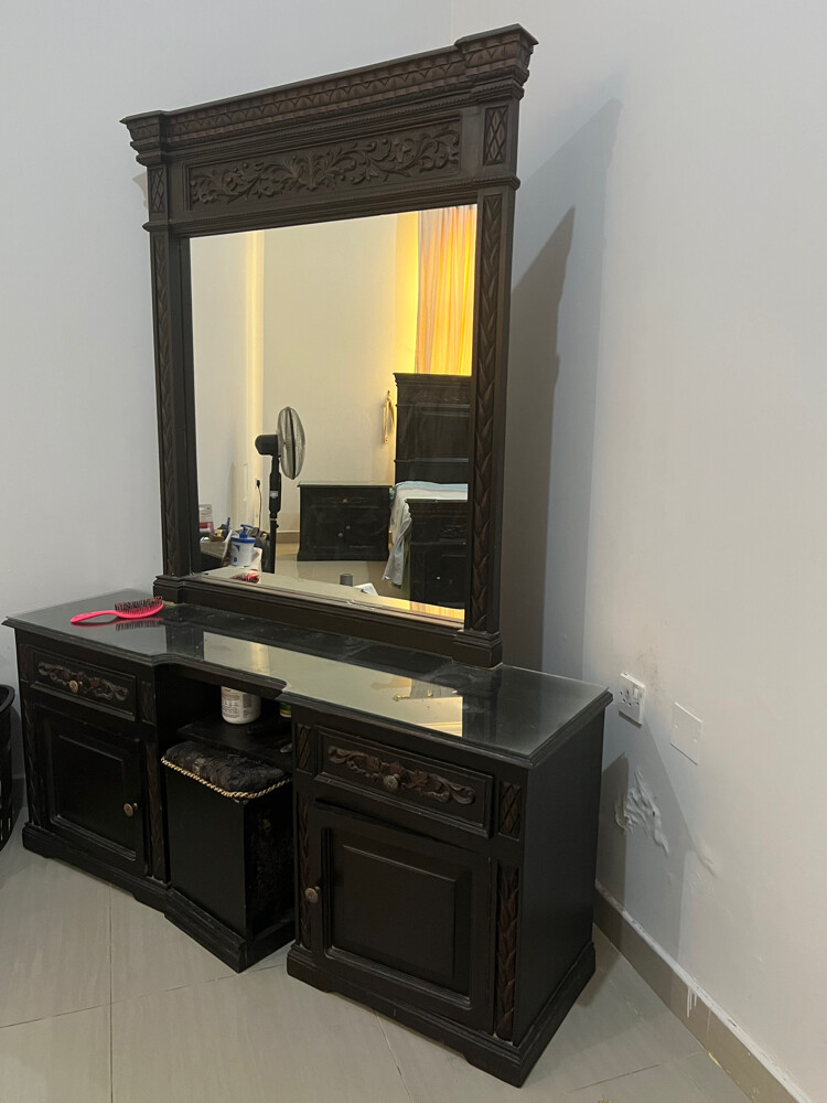 Bedroom furniture for sale - 6