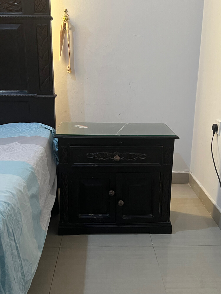 Bedroom furniture for sale - 5