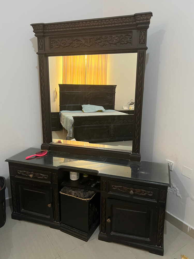 Bedroom furniture for sale - 9