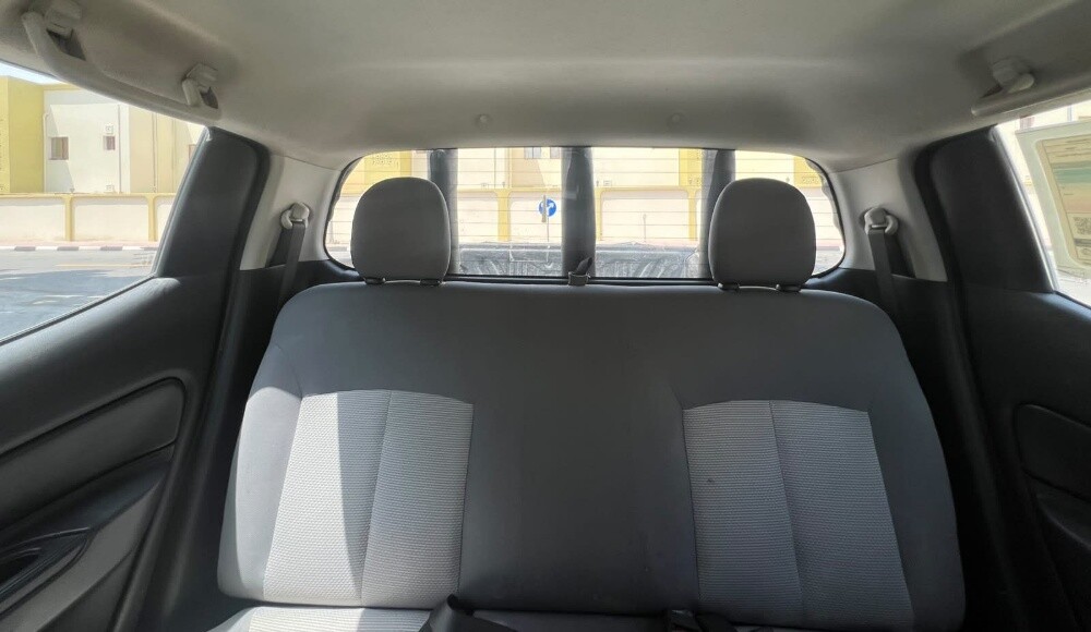 MITSUBISHI L200 - 8
