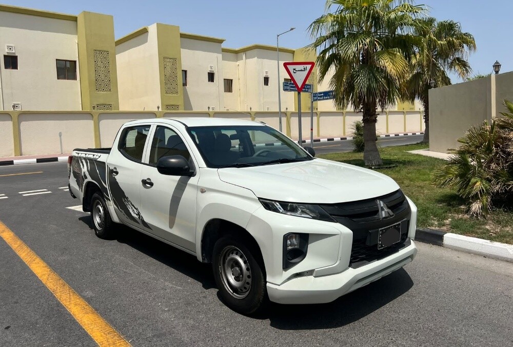 MITSUBISHI L200 - 2