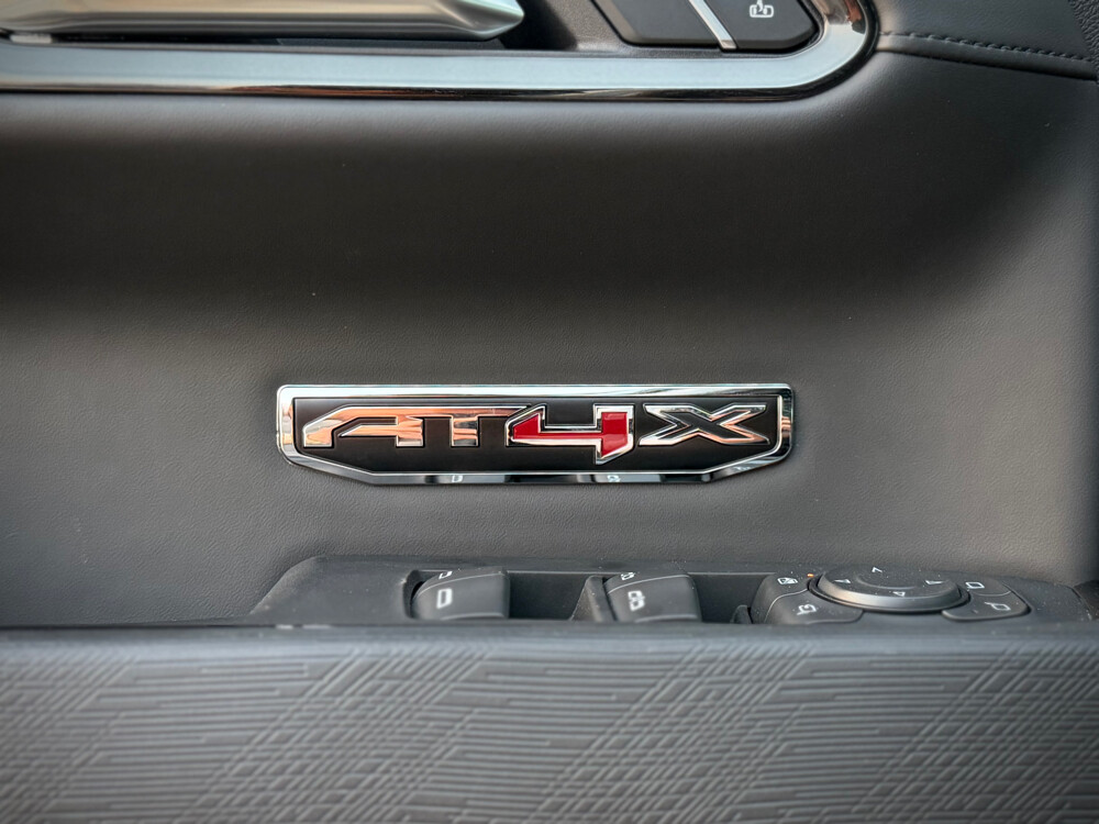 GMC Sierra AT4X 2026 - 12