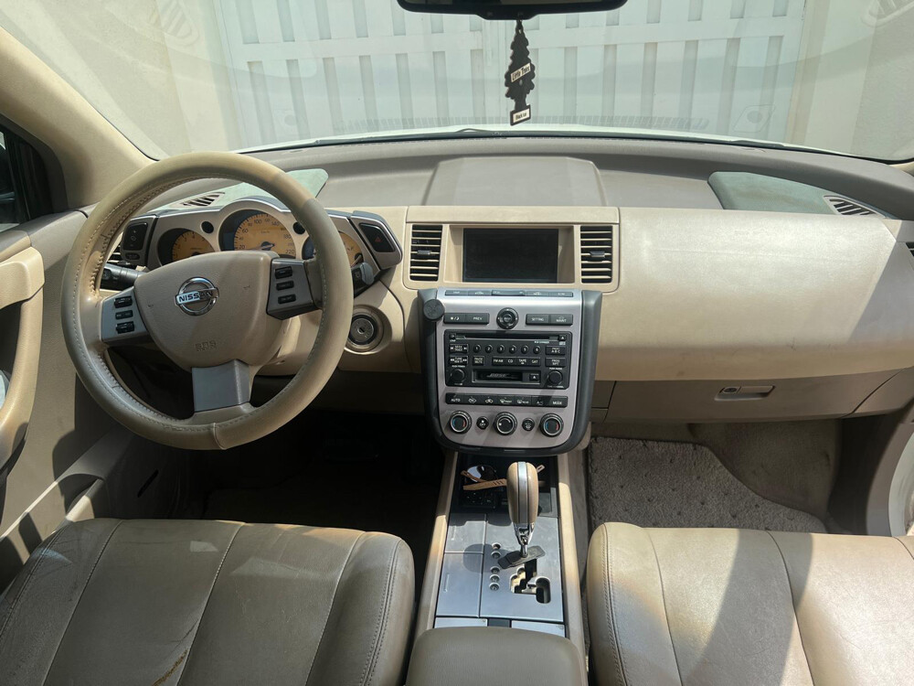 NISSAN MORANU - 2