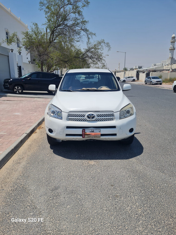 Toyota RAV4 - 6