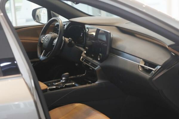 LEXUS RX350 - 2024 - 11