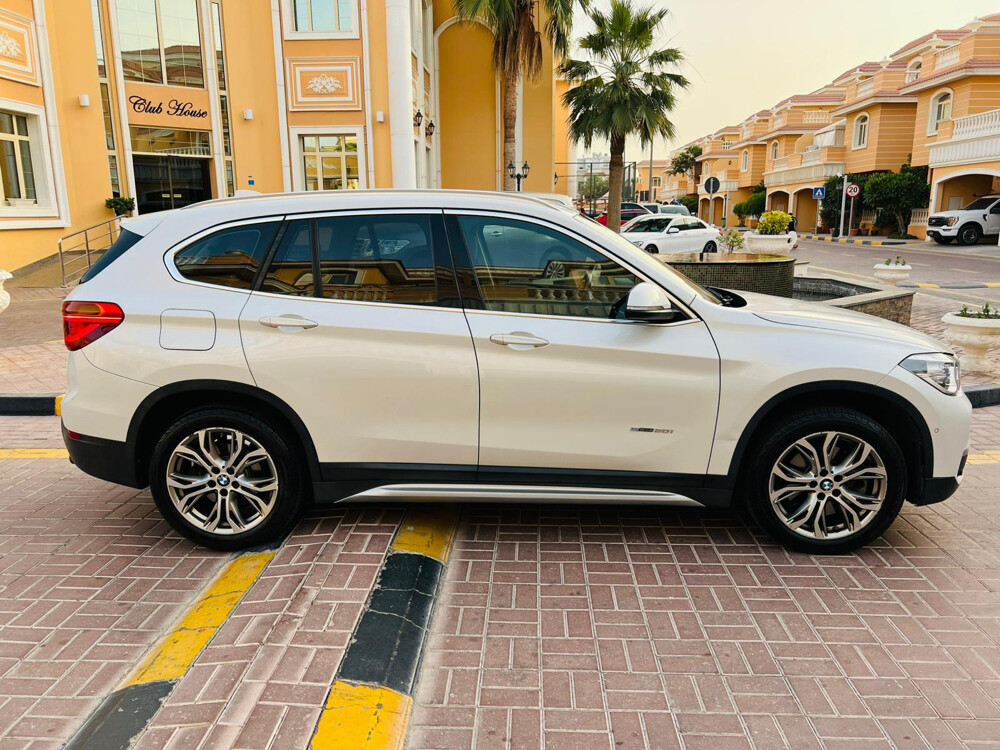 BMW. x1 - 6