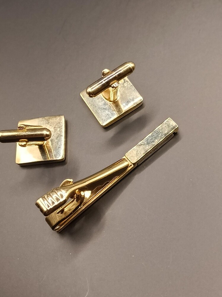 Preloved Branded Cufflinks Tie Pins - 7